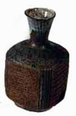 Four-sided Reformed Bottle
